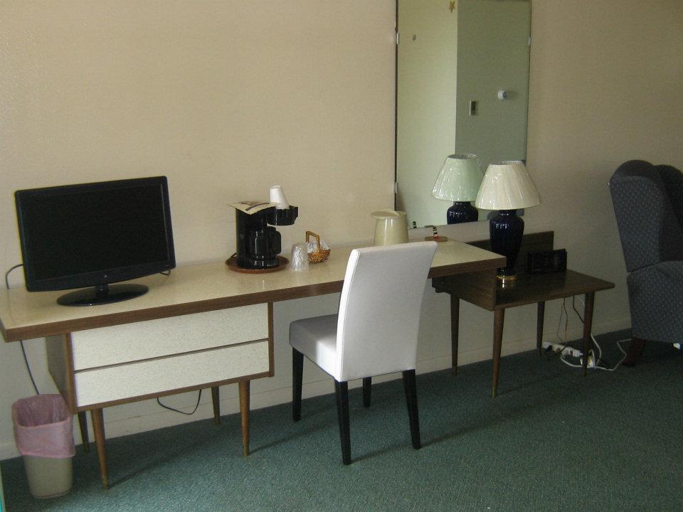 Brevort Chapel Hill Motel חדר תמונה