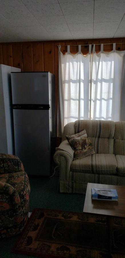 Brevort Chapel Hill Motel מראה חיצוני תמונה