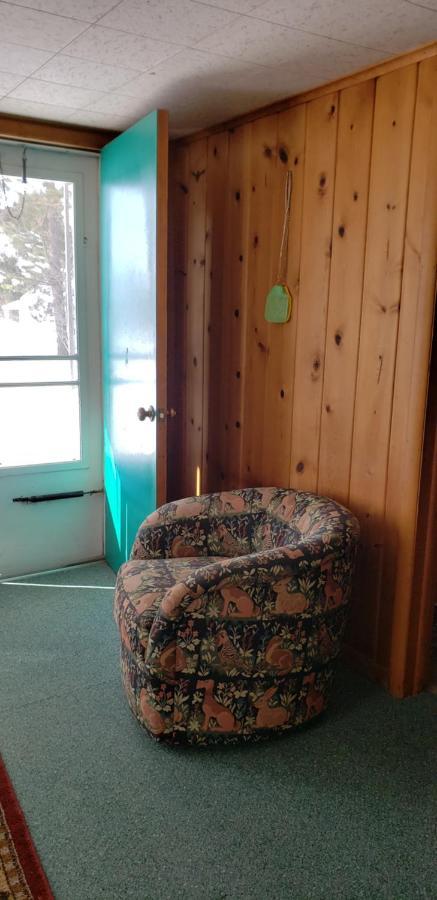 Brevort Chapel Hill Motel מראה חיצוני תמונה